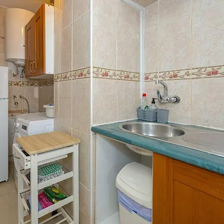 Urb Canada Apartmán *